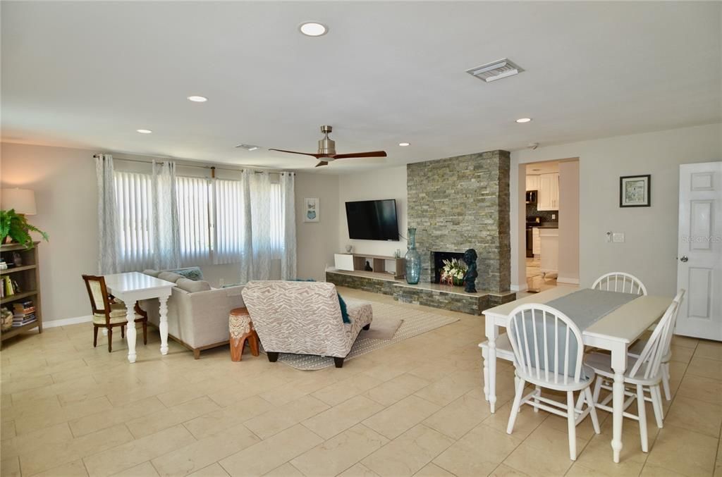 For Sale: $675,000 (5 beds, 0 baths, 2802 Square Feet)