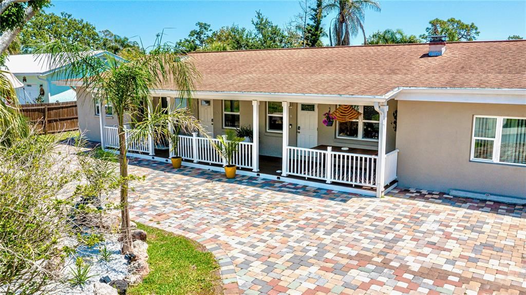 For Sale: $675,000 (5 beds, 0 baths, 2802 Square Feet)