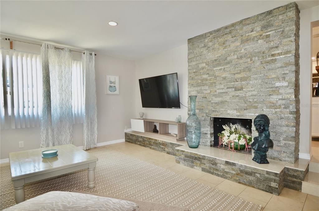 For Sale: $675,000 (5 beds, 0 baths, 2802 Square Feet)