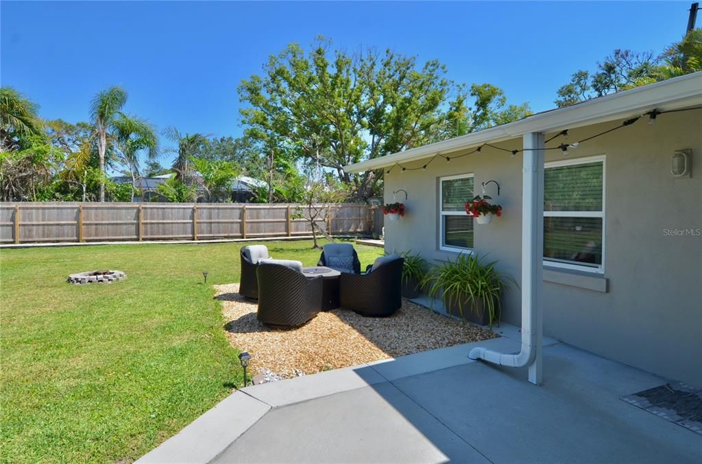 For Sale: $675,000 (5 beds, 0 baths, 2802 Square Feet)