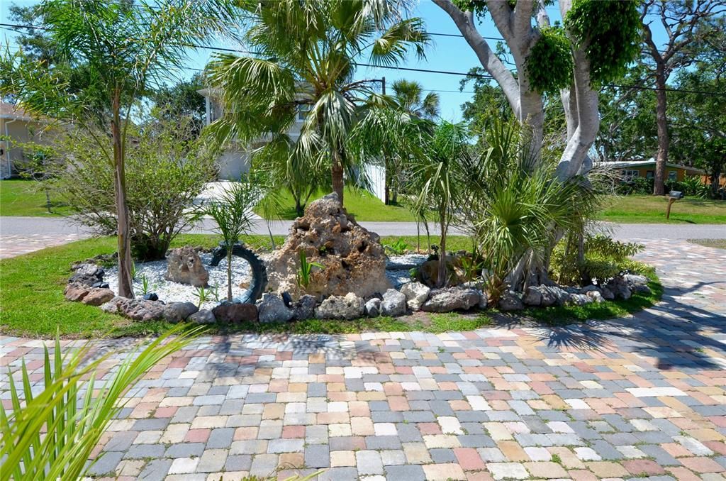 For Sale: $675,000 (5 beds, 0 baths, 2802 Square Feet)