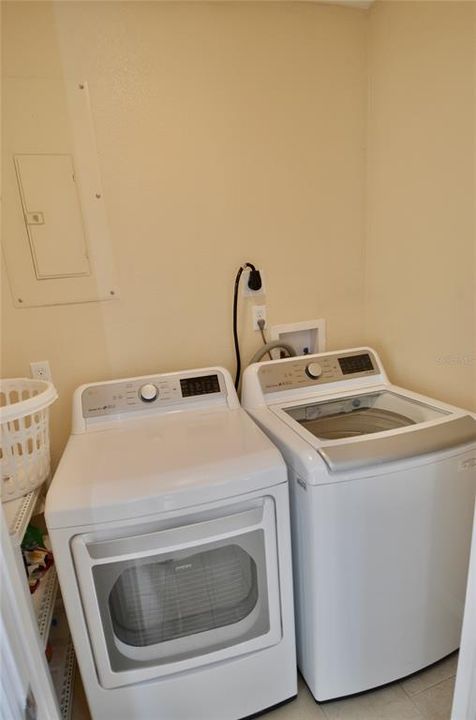 For Sale: $675,000 (5 beds, 0 baths, 2802 Square Feet)