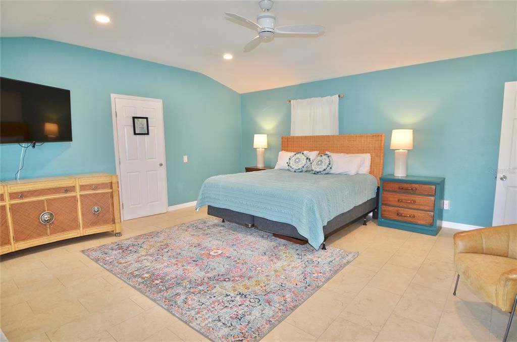 For Sale: $675,000 (5 beds, 0 baths, 2802 Square Feet)