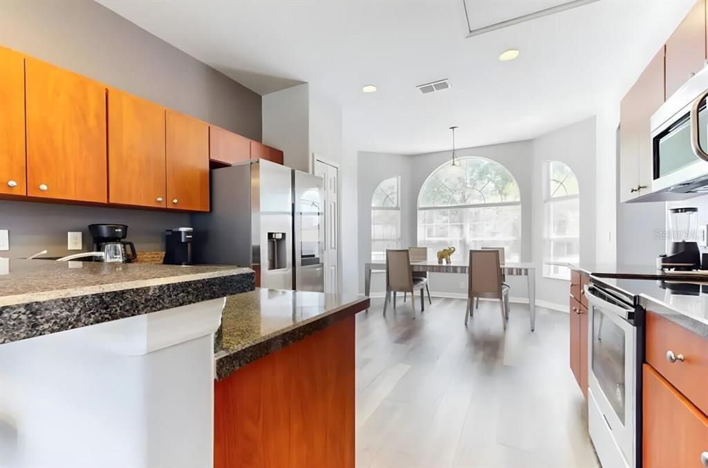 For Sale: $510,000 (5 beds, 3 baths, 2351 Square Feet)