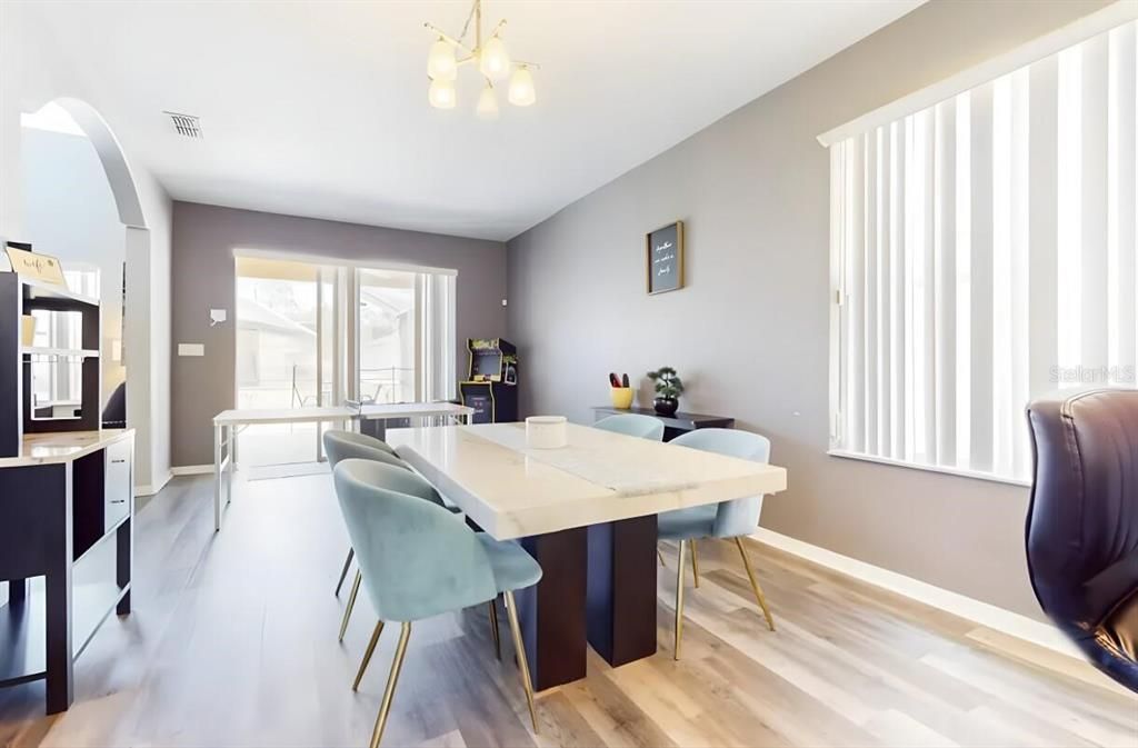 For Sale: $510,000 (5 beds, 3 baths, 2351 Square Feet)