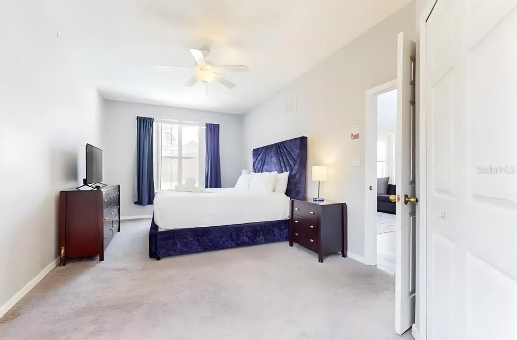 For Sale: $510,000 (5 beds, 3 baths, 2351 Square Feet)