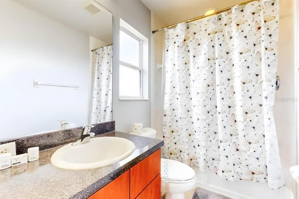 For Sale: $510,000 (5 beds, 3 baths, 2351 Square Feet)