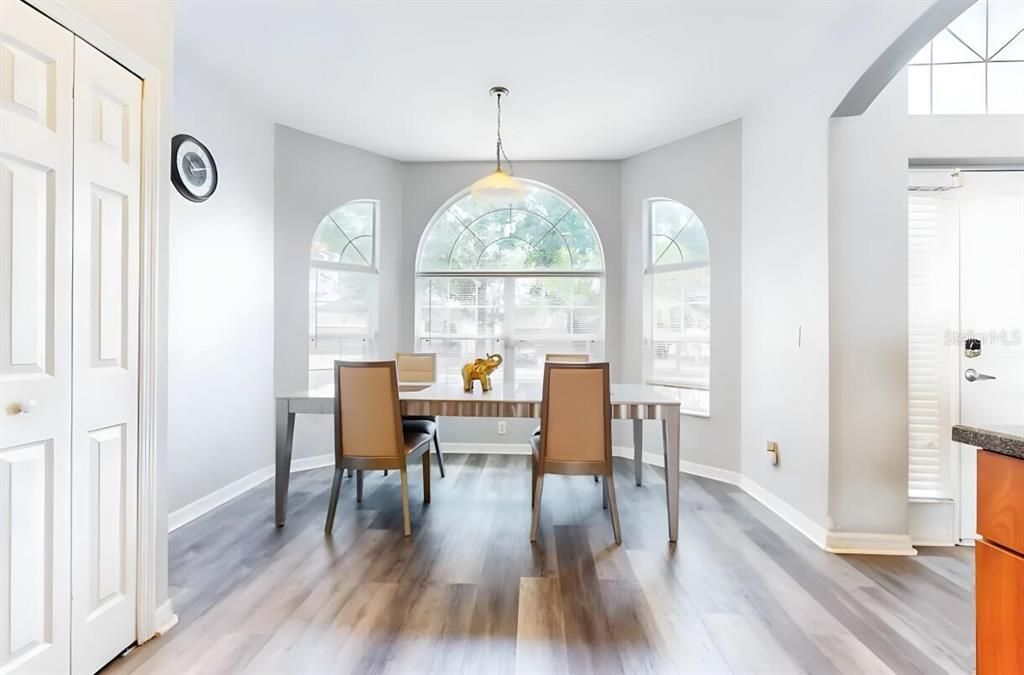 For Sale: $510,000 (5 beds, 3 baths, 2351 Square Feet)