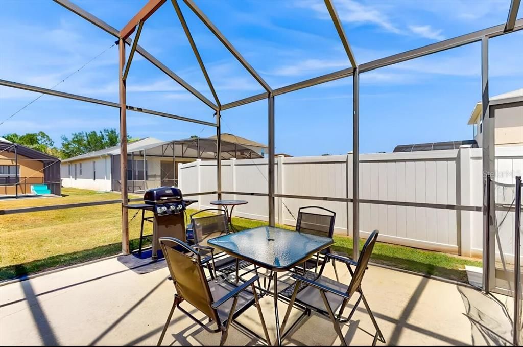 For Sale: $510,000 (5 beds, 3 baths, 2351 Square Feet)