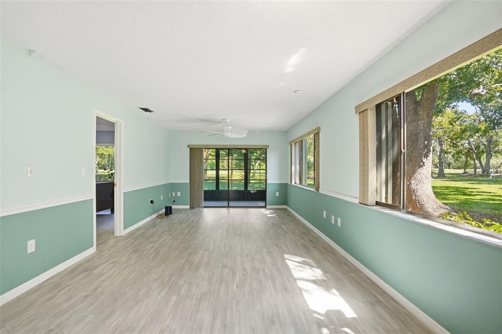 Под контрактом: $155,000 (2 спален, 2 ванн, 1144 Квадратных фут)