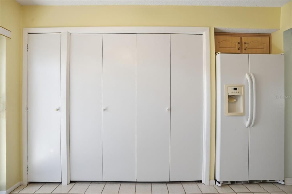 Под контрактом: $155,000 (2 спален, 2 ванн, 1144 Квадратных фут)