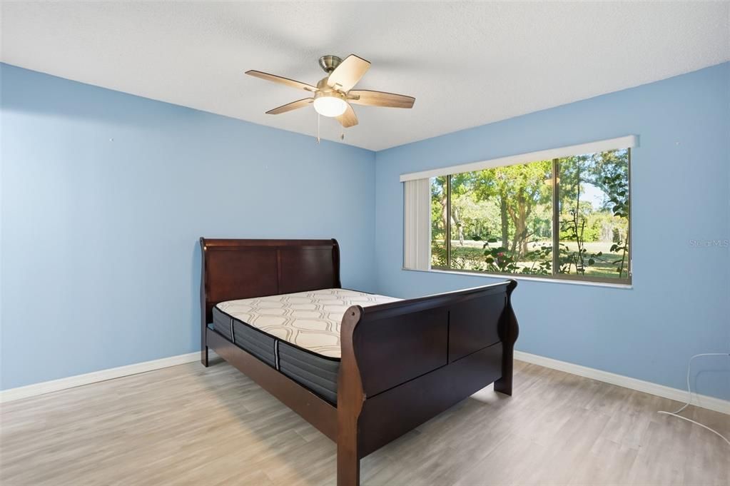 Под контрактом: $155,000 (2 спален, 2 ванн, 1144 Квадратных фут)