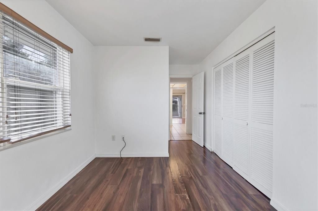 Activo con contrato: $275,000 (2 camas, 2 baños, 1204 Pies cuadrados)