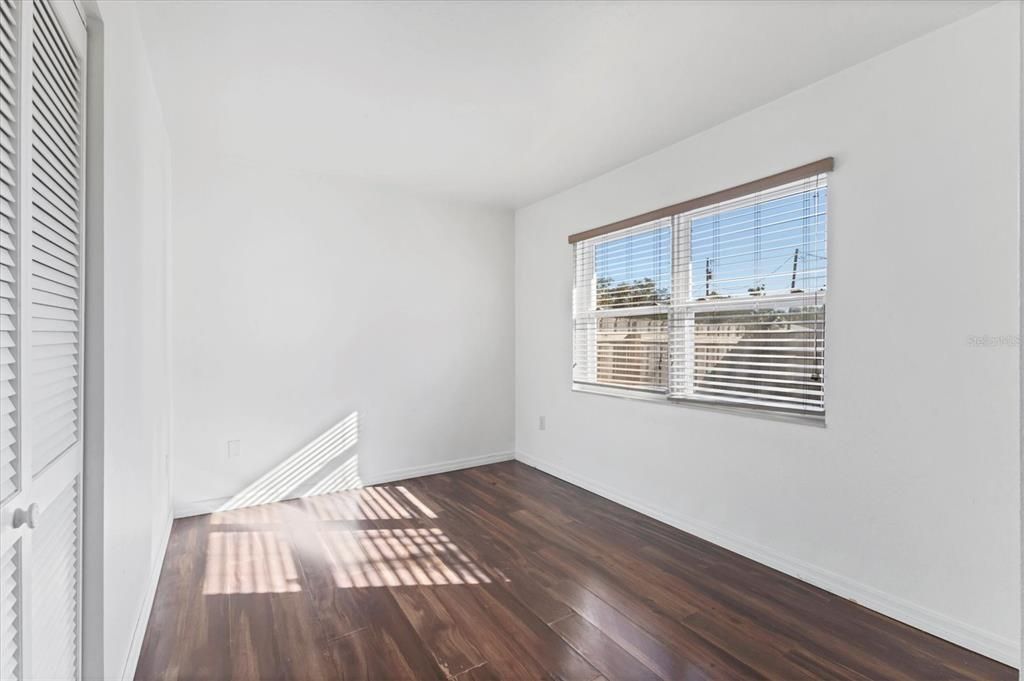 Activo con contrato: $275,000 (2 camas, 2 baños, 1204 Pies cuadrados)