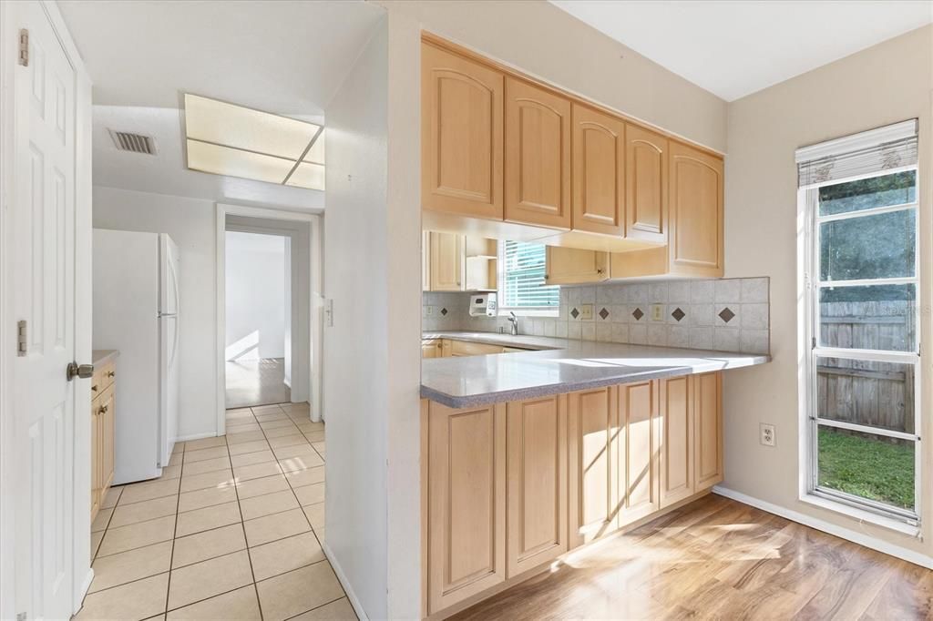 Activo con contrato: $275,000 (2 camas, 2 baños, 1204 Pies cuadrados)