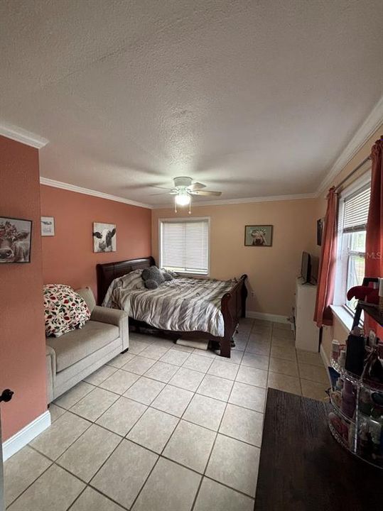 En Venta: $275,500 (3 camas, 2 baños, 1368 Pies cuadrados)