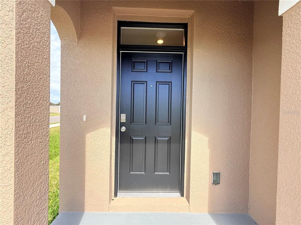 Под контрактом: $360,000 (4 спален, 2 ванн, 2305 Квадратных фут)