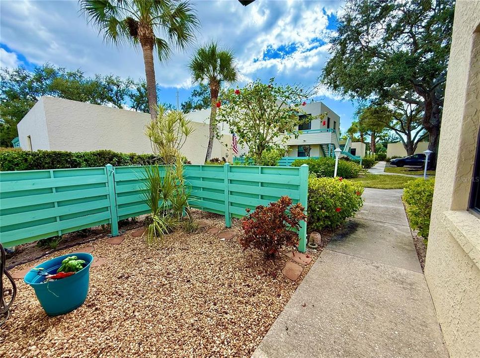 For Sale: $349,000 (3 beds, 2 baths, 1973 Square Feet)