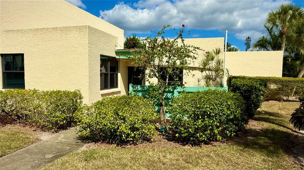 For Sale: $349,000 (3 beds, 2 baths, 1973 Square Feet)