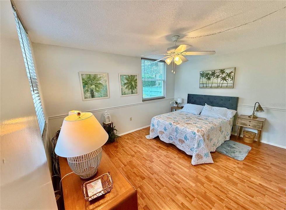 For Sale: $349,000 (3 beds, 2 baths, 1973 Square Feet)