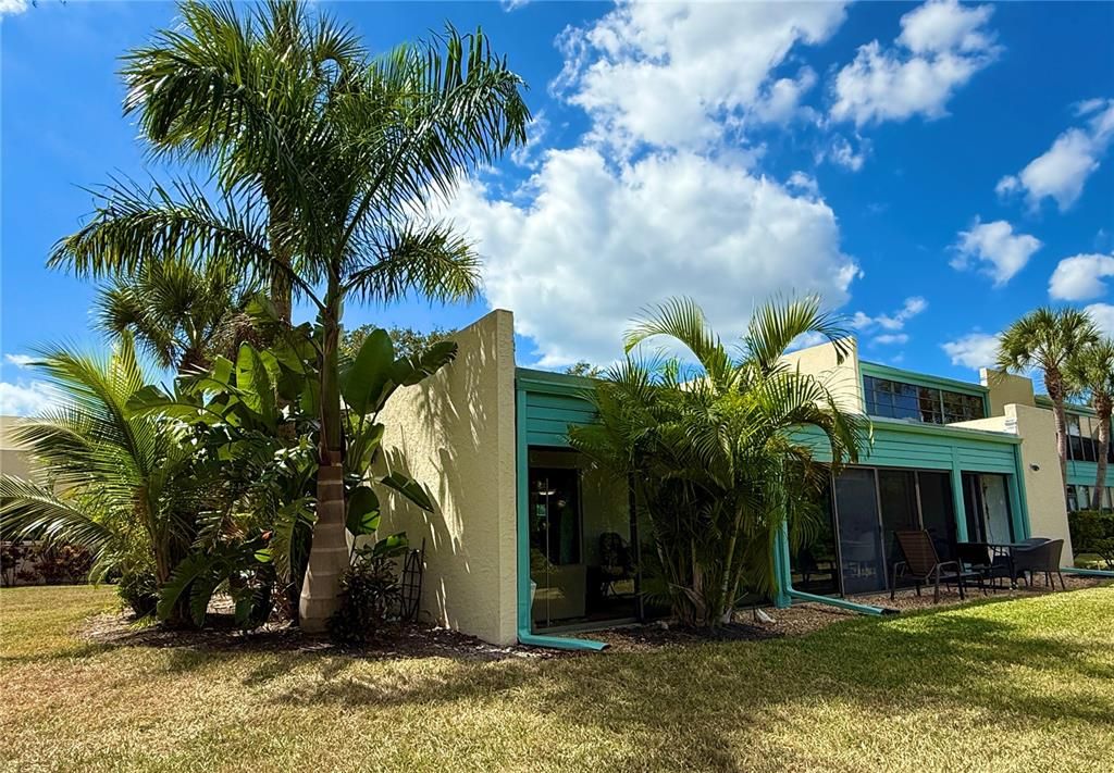 For Sale: $349,000 (3 beds, 2 baths, 1973 Square Feet)