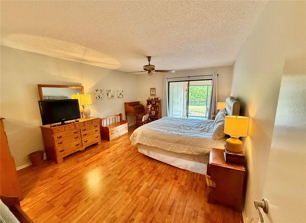 For Sale: $349,000 (3 beds, 2 baths, 1973 Square Feet)