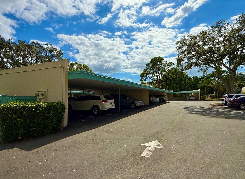 For Sale: $349,000 (3 beds, 2 baths, 1973 Square Feet)