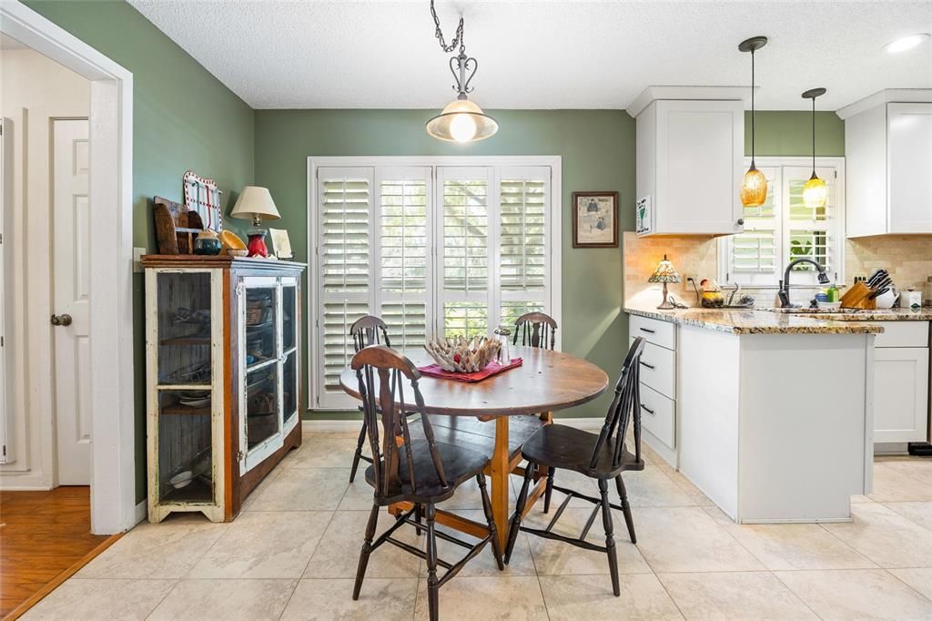 For Sale: $455,000 (4 beds, 2 baths, 2301 Square Feet)