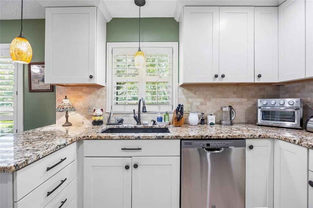 For Sale: $455,000 (4 beds, 2 baths, 2301 Square Feet)