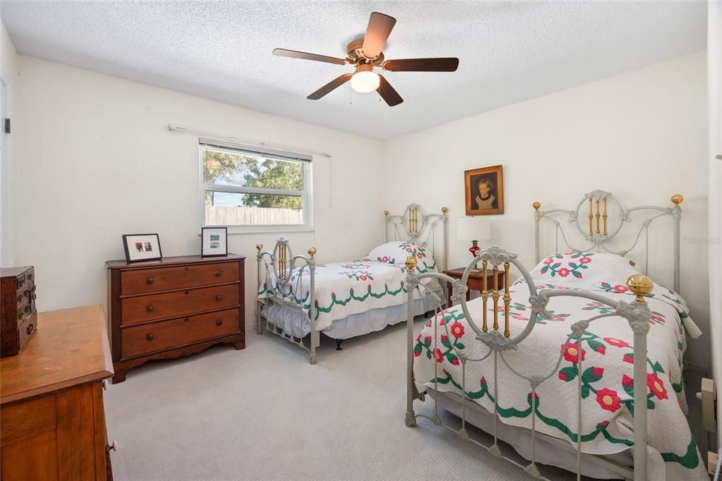 For Sale: $455,000 (4 beds, 2 baths, 2301 Square Feet)