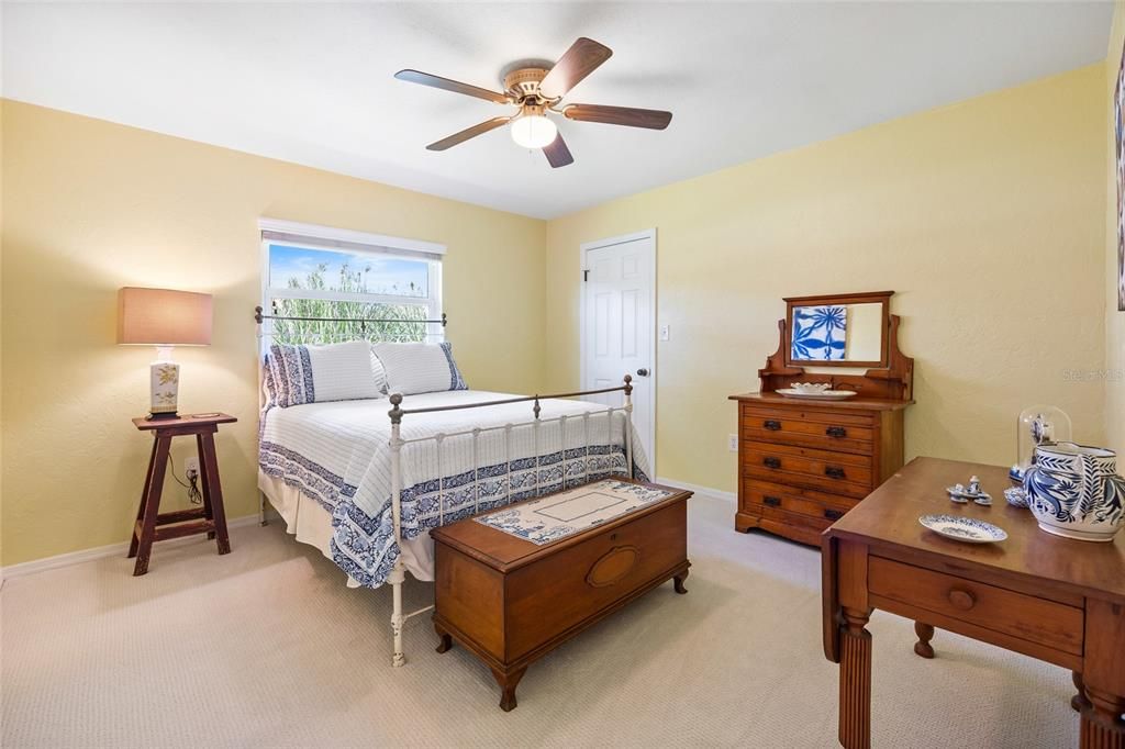 For Sale: $455,000 (4 beds, 2 baths, 2301 Square Feet)