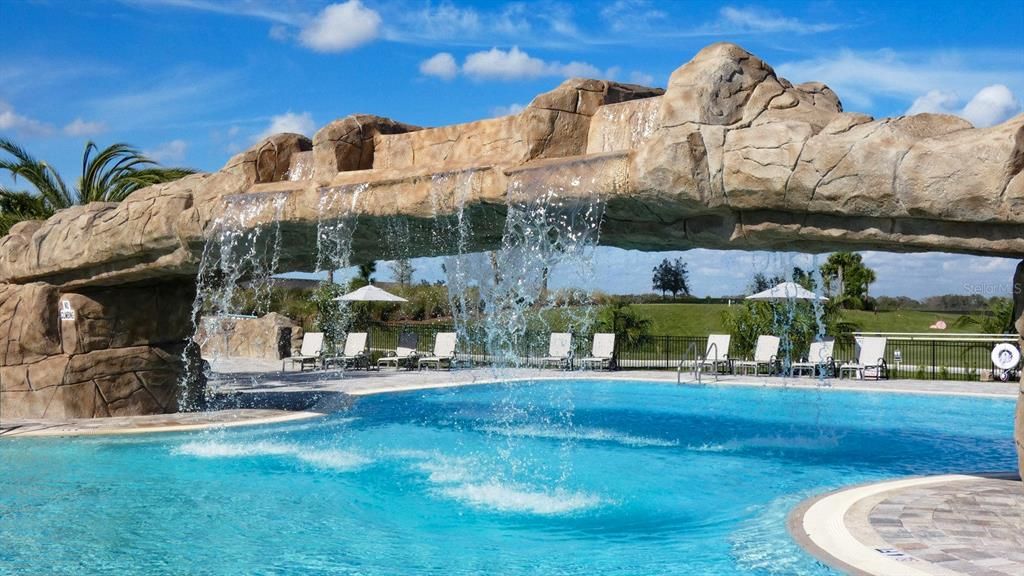 For Rent: $5,000 (2 beds, 2 baths, 1142 Square Feet)