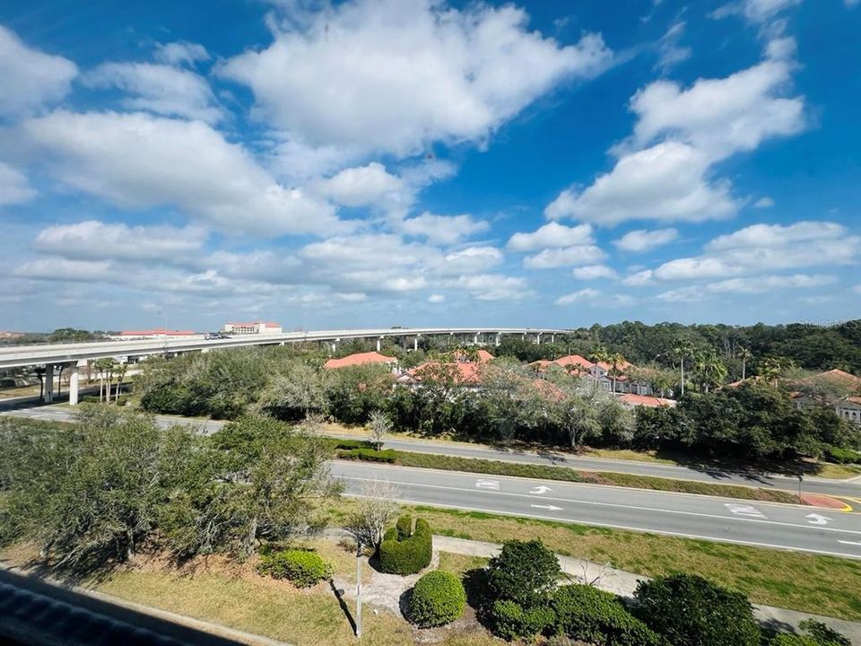 For Rent: $1,700 (2 beds, 1 baths, 1600 Square Feet)