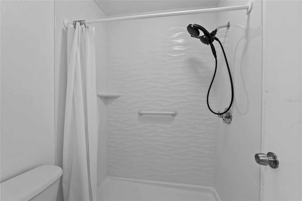 For Sale: $319,000 (4 beds, 2 baths, 1550 Square Feet)