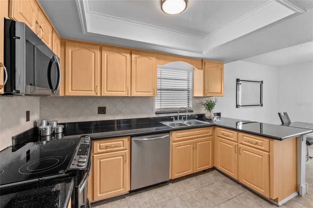 For Sale: $319,000 (4 beds, 2 baths, 1550 Square Feet)