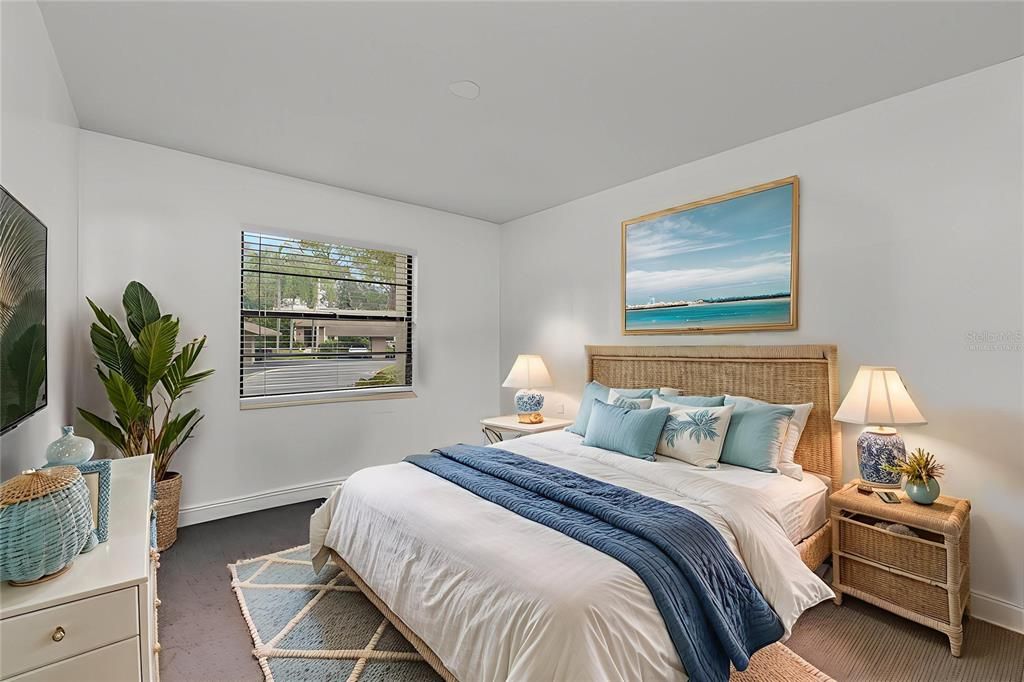 For Sale: $319,000 (4 beds, 2 baths, 1550 Square Feet)