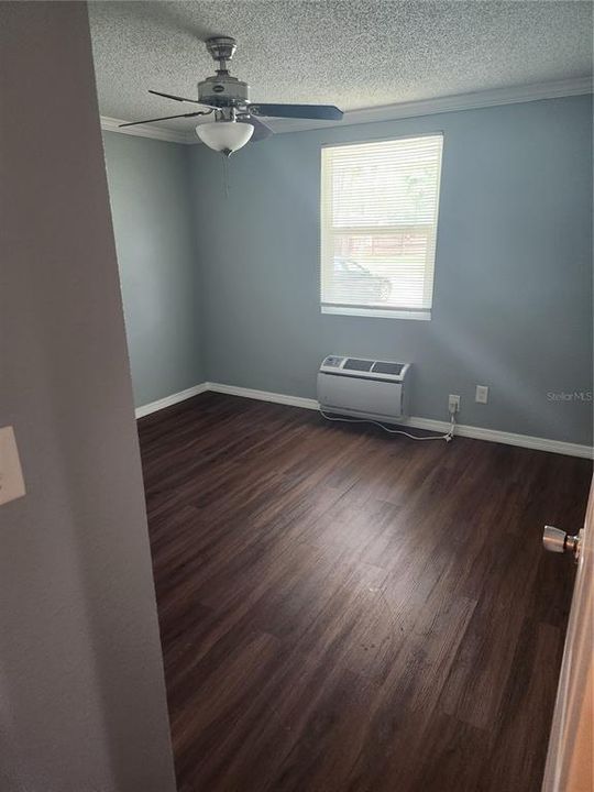 For Rent: $1,095 (1 beds, 1 baths, 564 Square Feet)