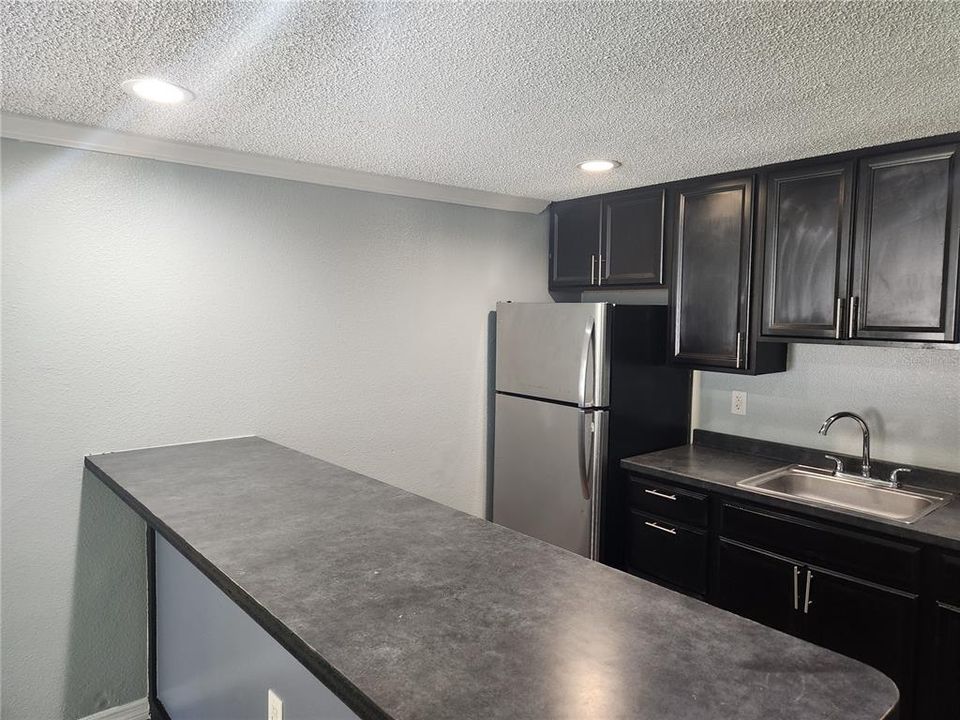 For Rent: $1,095 (1 beds, 1 baths, 564 Square Feet)