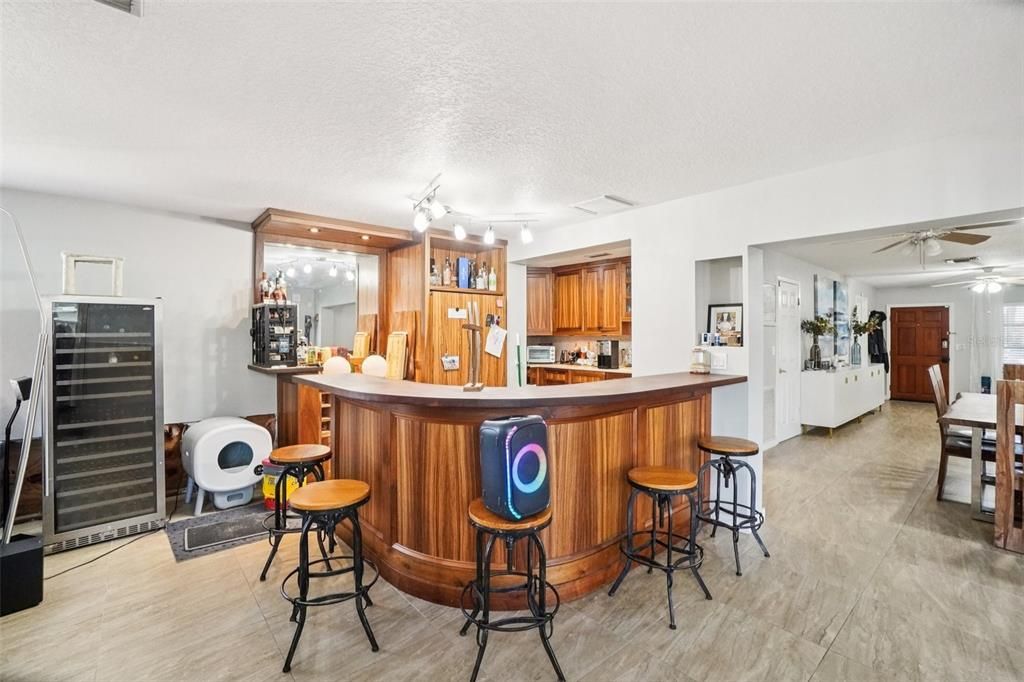 For Sale: $470,000 (3 beds, 1 baths, 1680 Square Feet)