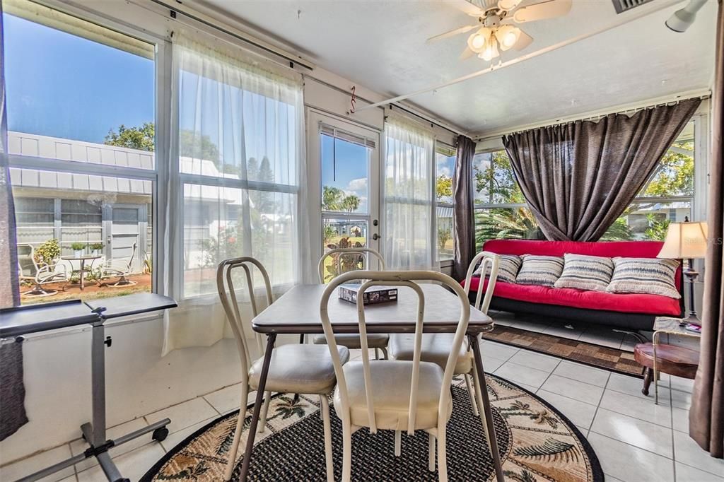 For Sale: $84,900 (2 beds, 2 baths, 1032 Square Feet)