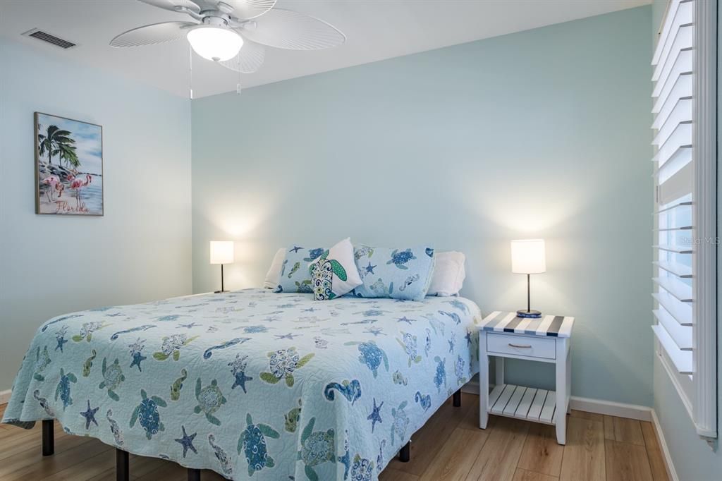 For Sale: $799,000 (3 beds, 2 baths, 1407 Square Feet)