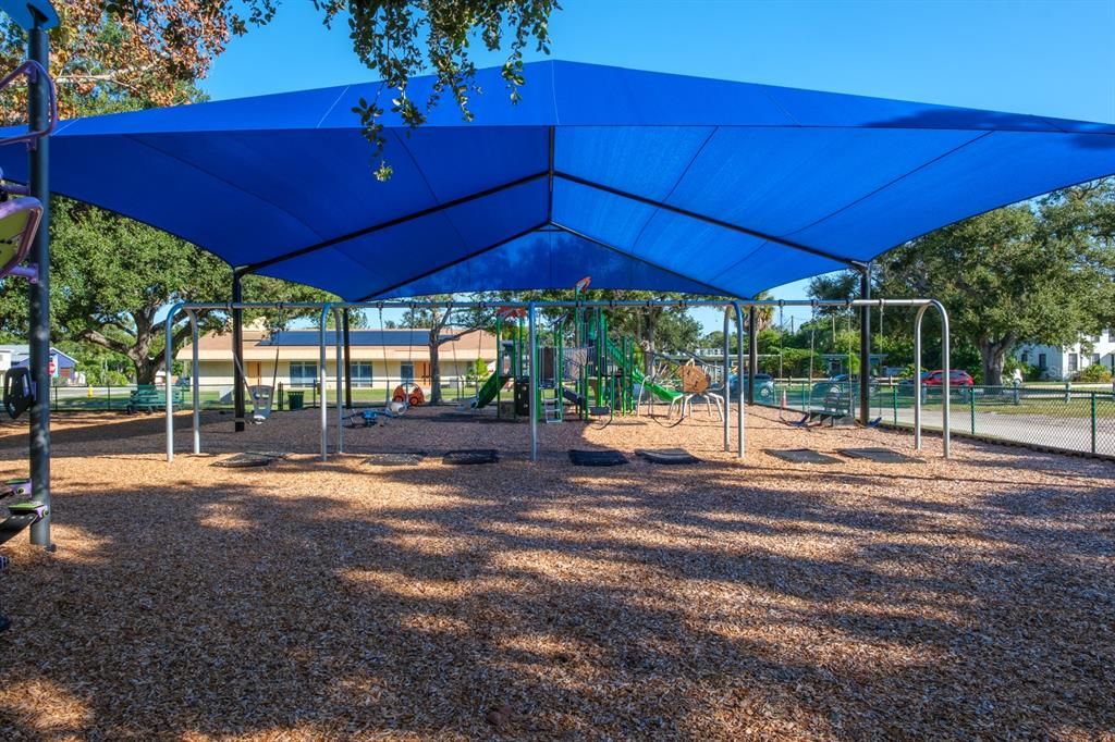 For Sale: $799,000 (3 beds, 2 baths, 1407 Square Feet)