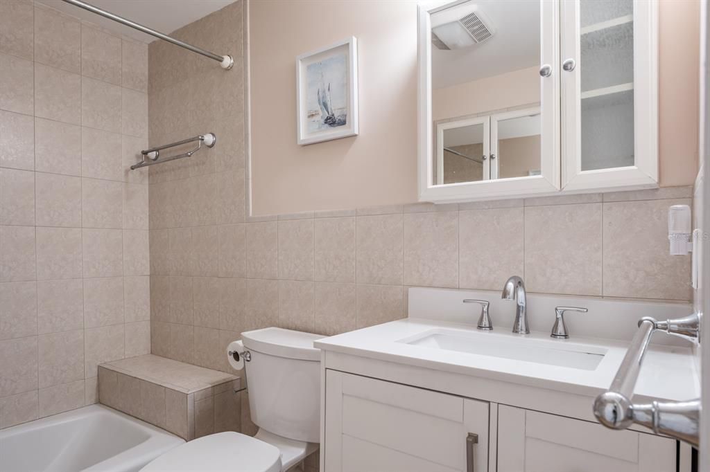 For Sale: $799,000 (3 beds, 2 baths, 1407 Square Feet)