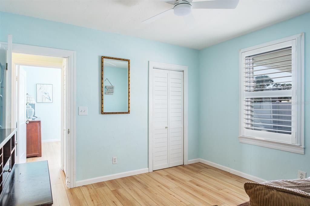 For Sale: $799,000 (3 beds, 2 baths, 1407 Square Feet)