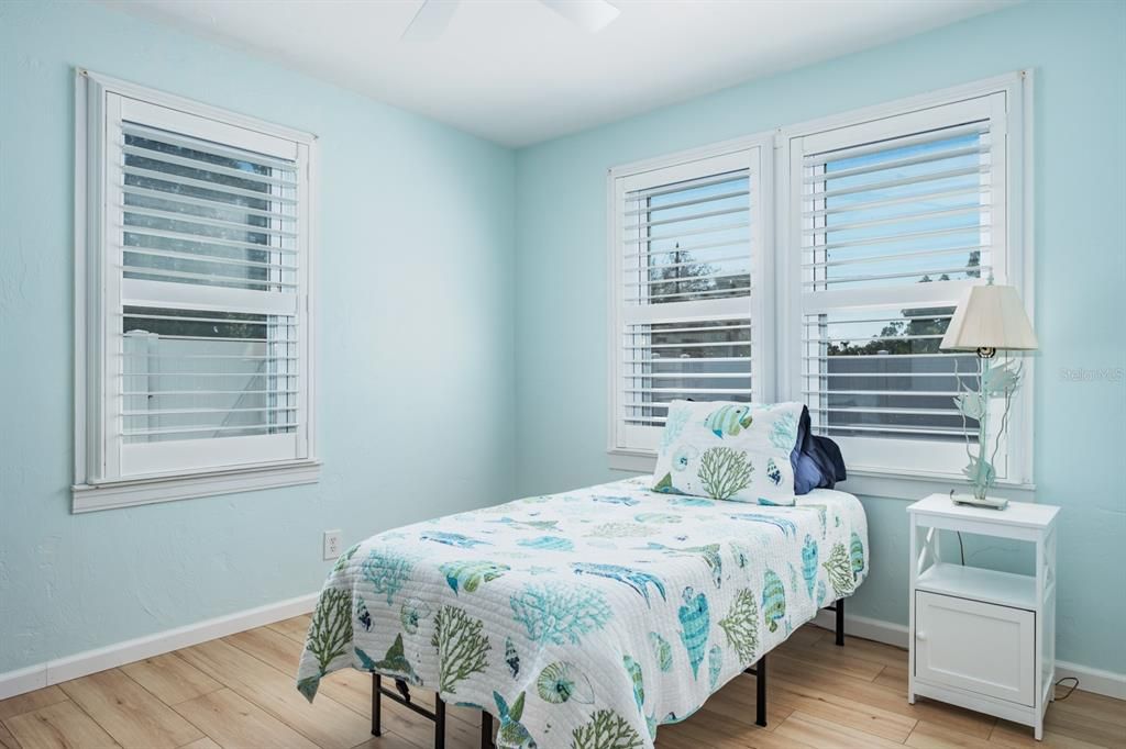 For Sale: $799,000 (3 beds, 2 baths, 1407 Square Feet)