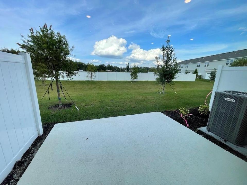 For Rent: $2,150 (3 beds, 2 baths, 1373 Square Feet)