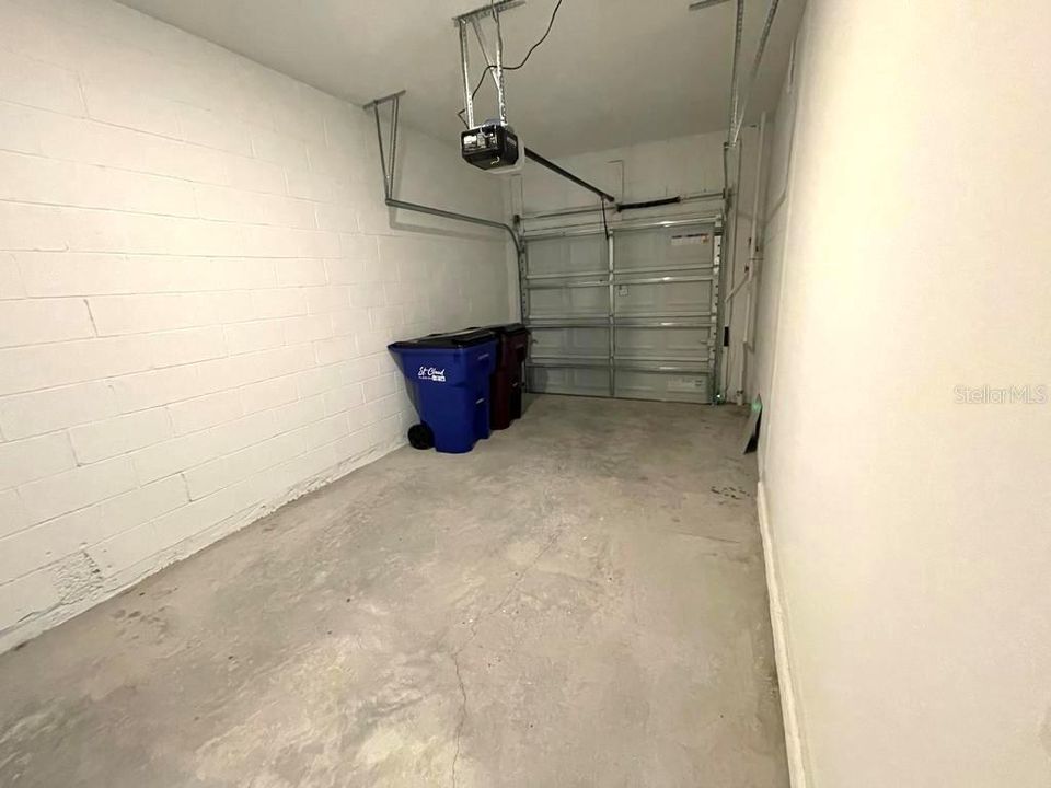 For Rent: $2,150 (3 beds, 2 baths, 1373 Square Feet)