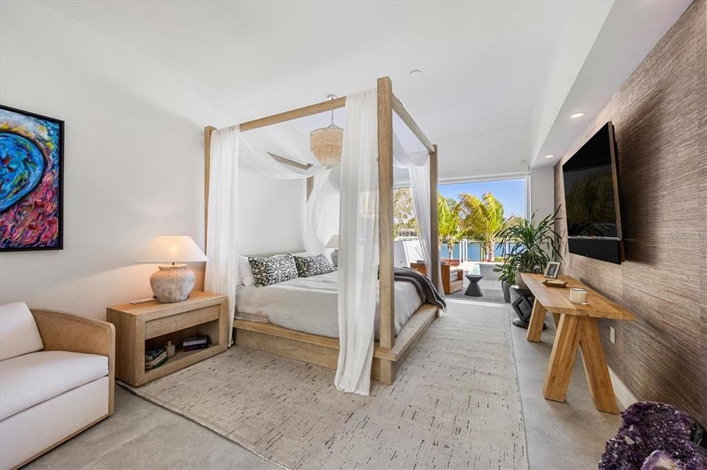 For Sale: $8,795,000 (4 beds, 3 baths, 4705 Square Feet)