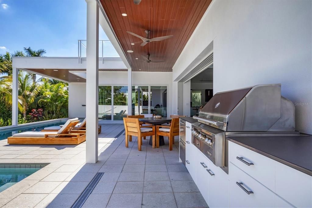 For Sale: $8,795,000 (4 beds, 3 baths, 4705 Square Feet)