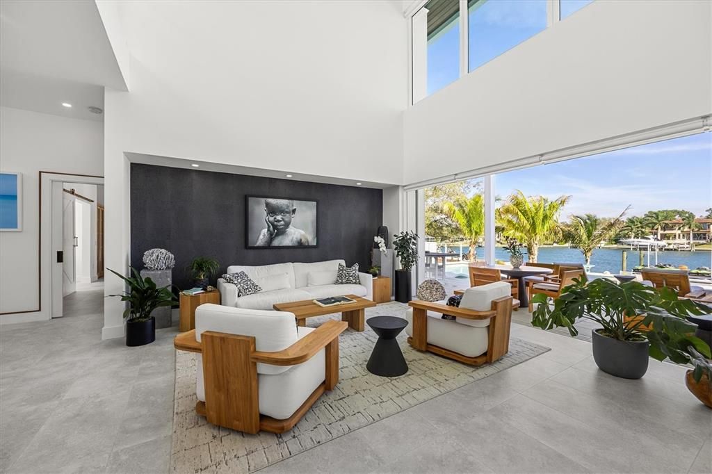 For Sale: $8,795,000 (4 beds, 3 baths, 4705 Square Feet)